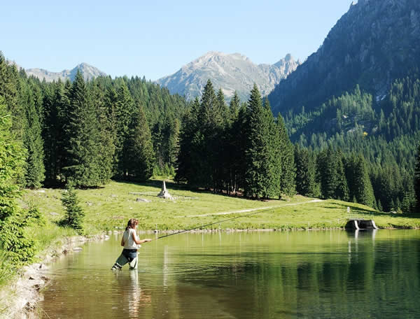 pesca sportina in valsugana trentino fishing hotel 3 stelle levico